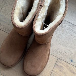 Ugg classic ii boot